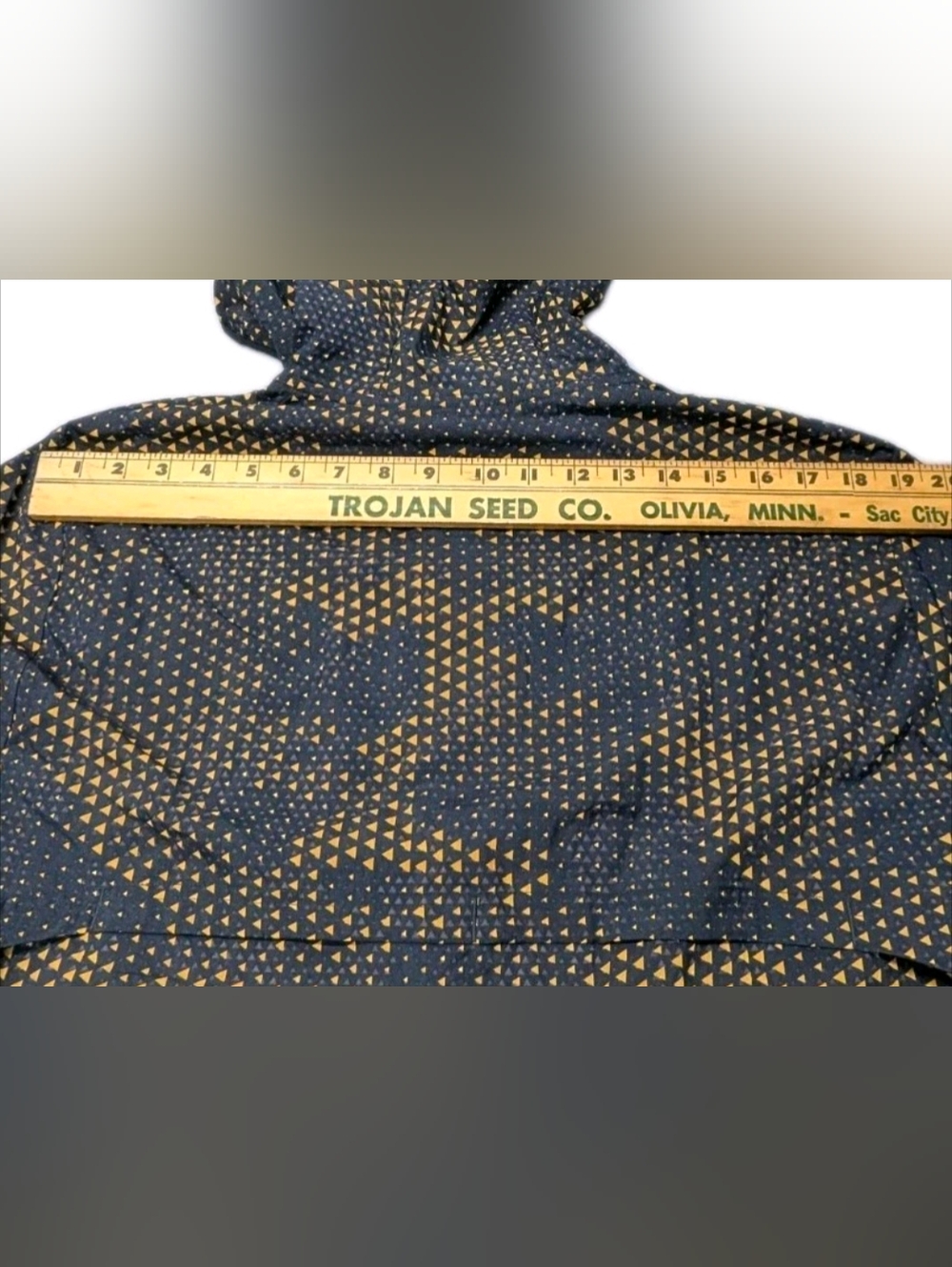 Title: Gymshark Sport Windbreaker Jacket Men's L Black Turmeric Triangle EUC - Picture 16 of 16